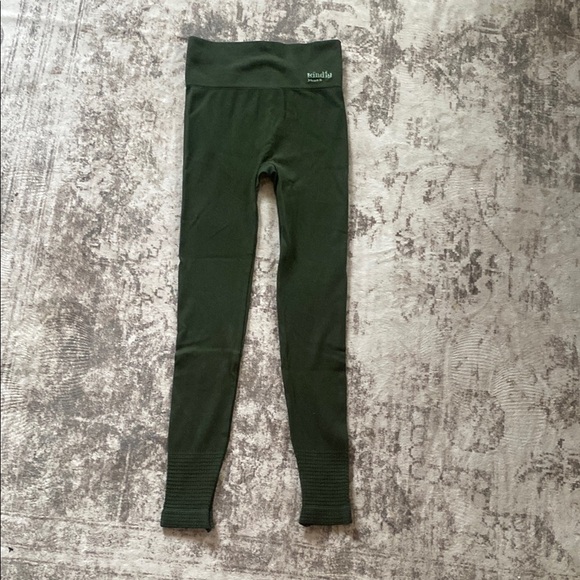Other - Forest Green Leggings with Elastic Waistband and Full-Length Fit